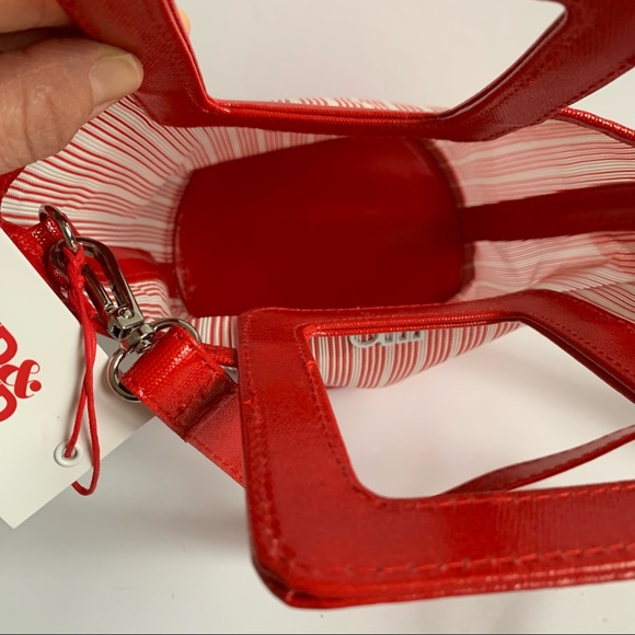 Solid & Striped The Pookie Bag Mini Tote Bag Red Mesh - Picture 14 of 15